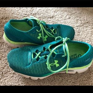 Under Armour Sneakers